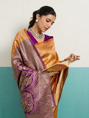 Running Contrast Blouse With Sleeve Patta Banarasi Silk Saree