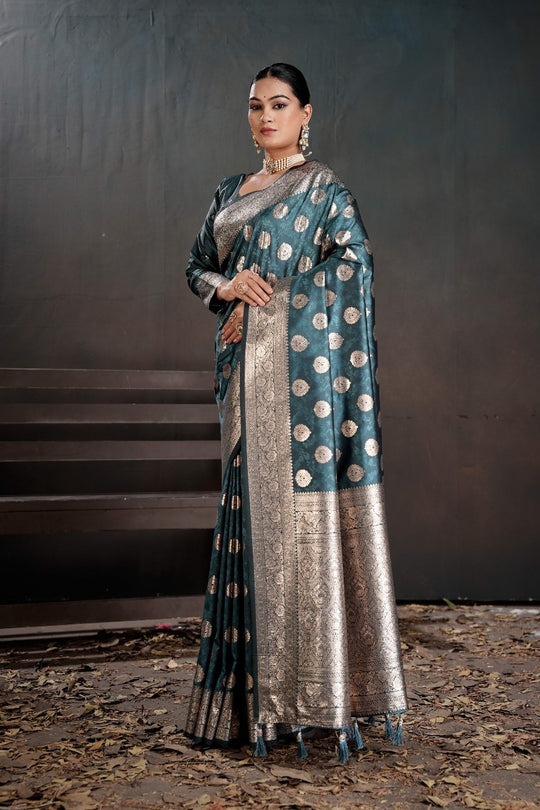 Soft Silk Chitt Palu With Blouse Weaving Silk Saree