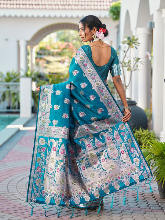 Aura Silk Weaving Design With Zari Border Banarasi Silk Saree