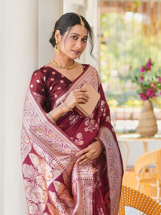 Aura Silk Weaving Design With Zari Border Banarasi Silk Saree