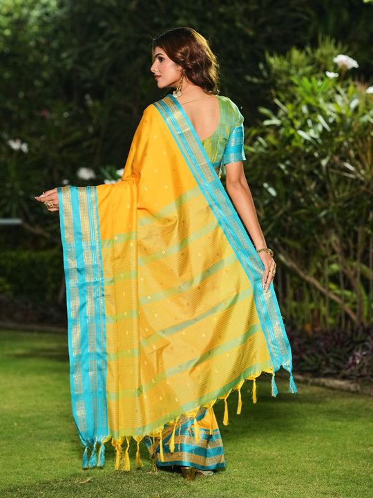 Aura Silk Weaving Design With Zari Border Banarasi Silk Saree