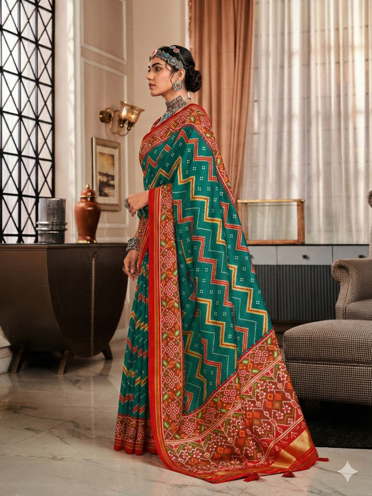 Bottel Green Pure Patola Silk Handloom Printed Saree With Blouse Piece