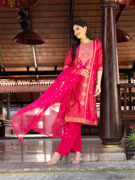 Ethnic Motifs woven design round Neck Three-Quarter Sleeves Kurta Set