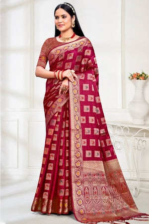 Maroon Silk Saree With Blouse Piece