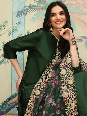 Green Thread Work Silk Crepe Straight Kurta With Trousers & Dupatta