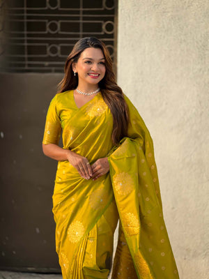 Yellow Soft silk Saree With Blouse Piece