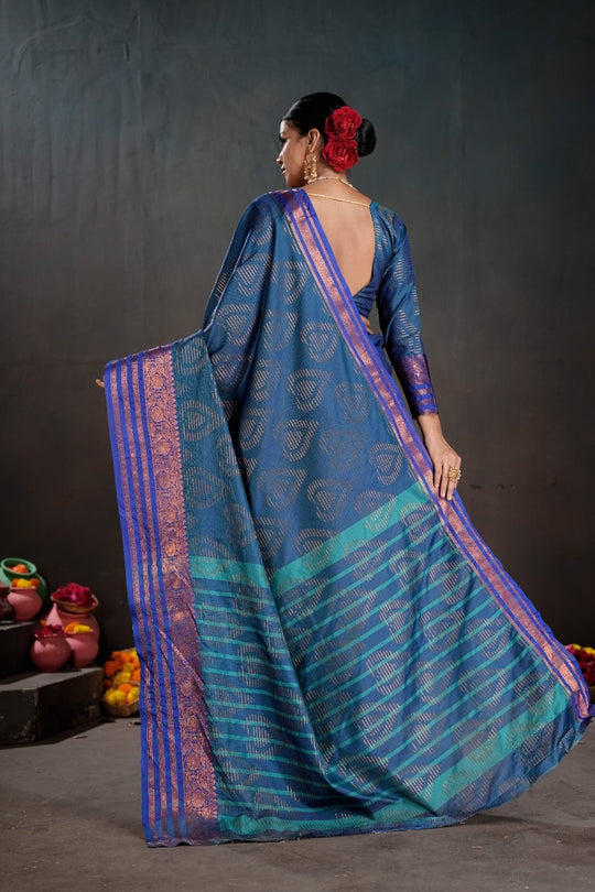 Soft Silk Chitt Palu With Contrast Blouse Weaving Saree