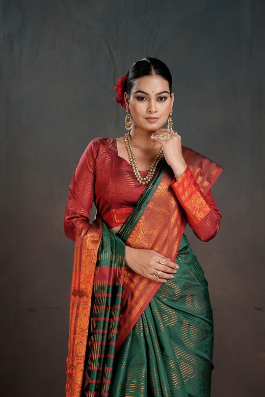 Soft Silk Chitt Palu With Contrast Blouse Weaving Saree