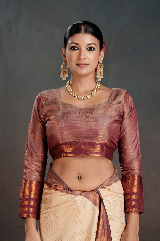 Soft Silk Chitt Palu With Contrast Blouse Weaving Saree