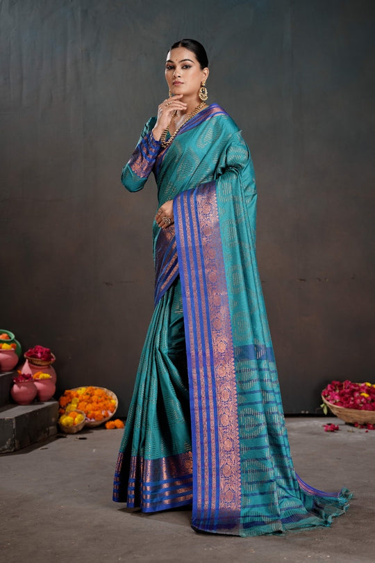 Soft Silk Chitt Palu With Contrast Blouse Weaving Saree