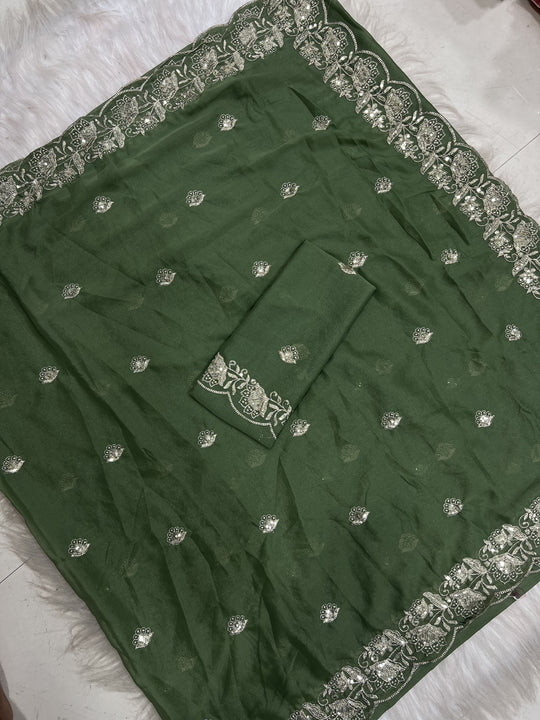 Green Embroidered Saree With Blouse Piece