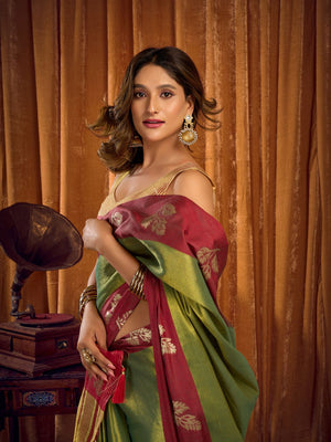 Green Soft Tissue Contrast Border With Zhallar Saree With Blouse Piece