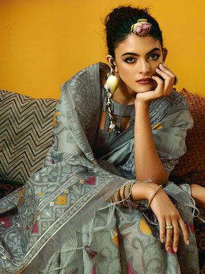 Grey Cotton Blend Jamdani Saree With Blouse Piece