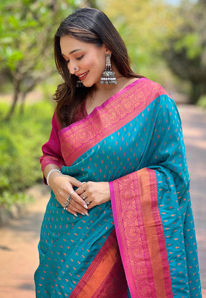Blue Banarasi Silk Blend Saree With Blouse Piece