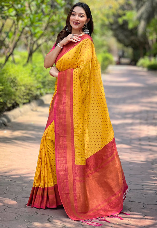 Yellow Banarasi Silk Blend Saree With Blouse Piece