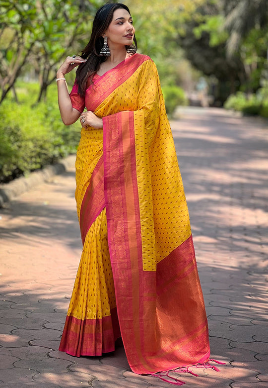 Yellow Banarasi Silk Blend Saree With Blouse Piece