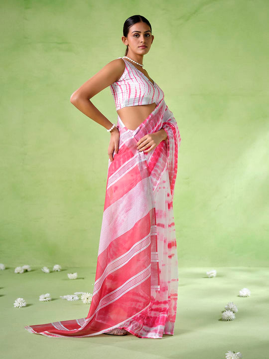 pink cotton blend Printed Saree With Blouse Piece