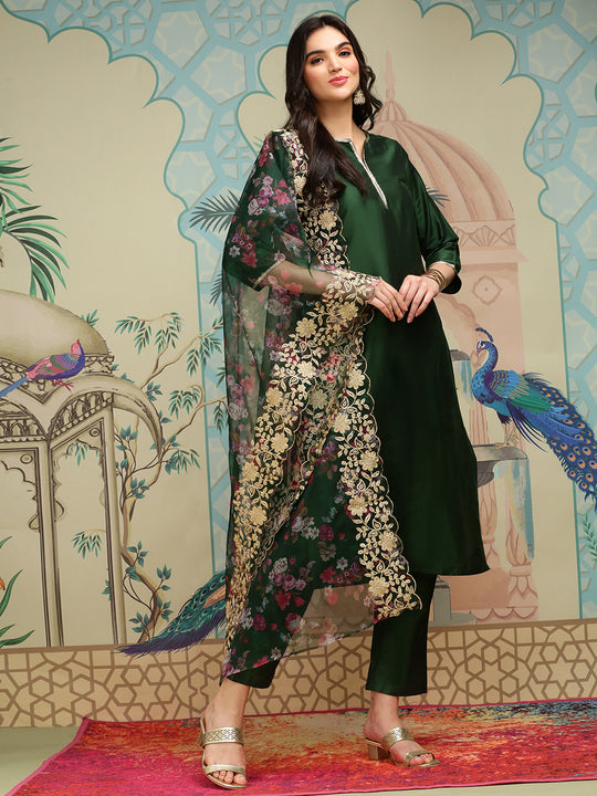 Green Thread Work Silk Crepe Straight Kurta With Trousers & Dupatta