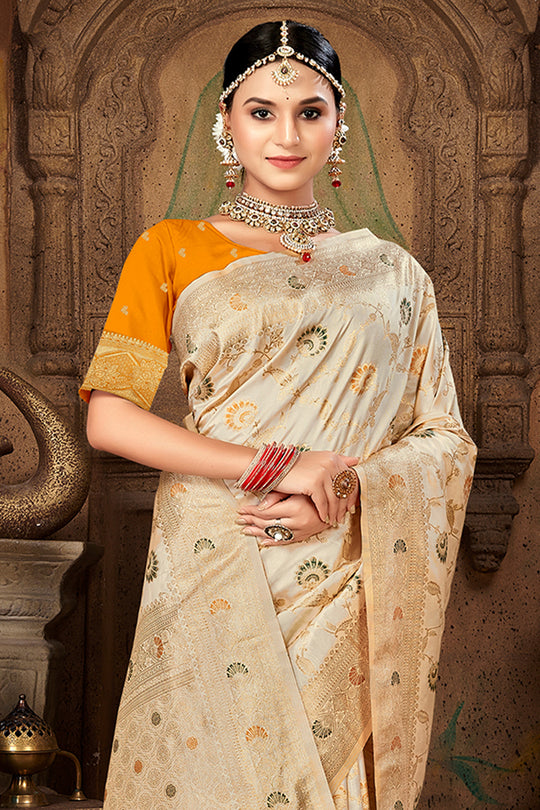 Cream Silk Saree With Blouse Piece