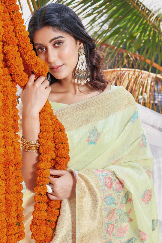 Green Cotton Saree With Blouse Piece