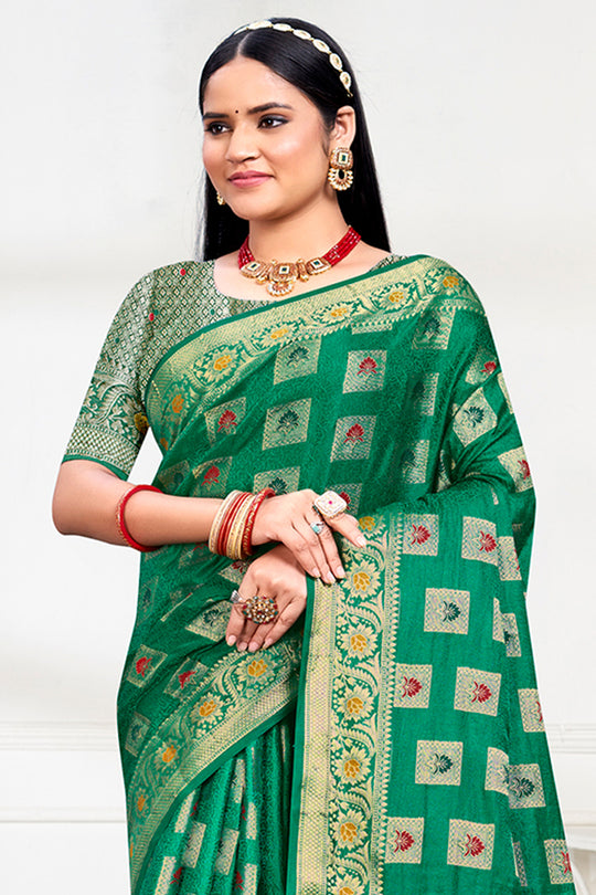 Green Silk Saree With Blouse Piece