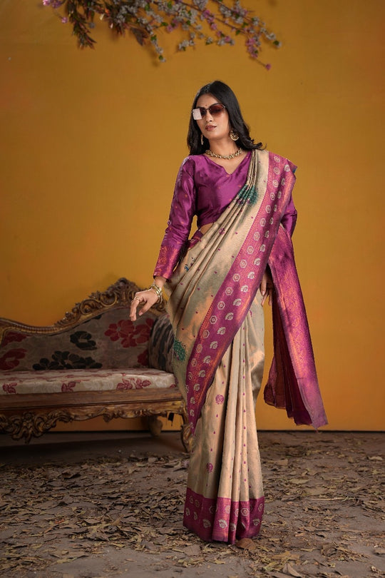 Kanjeevaram Silk Rich Palu With Contrast Blouse Weaving Silk Saree