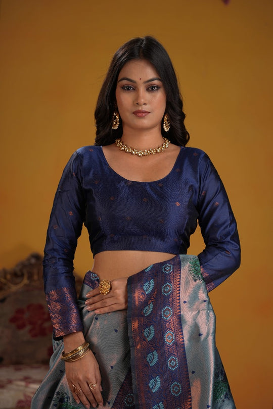 Kanjeevaram Silk Rich Palu With Contrast Blouse Weaving Silk Saree