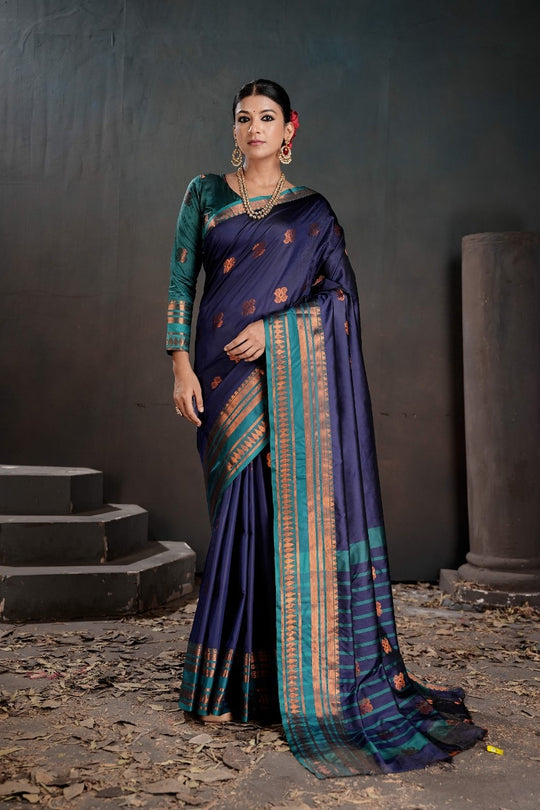 Soft Silk Chitt Palu With Contrast Blouse Weaving Saree