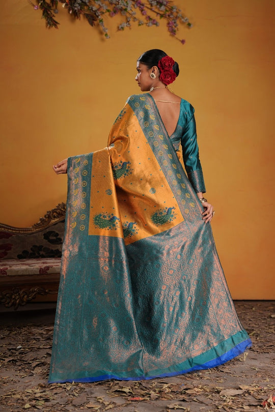 Kanjeevaram Silk Rich Palu With Contrast Blouse Weaving Silk Saree