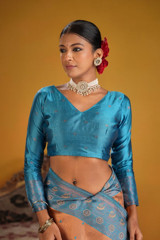 Kanjeevaram Silk Rich Palu With Contrast Blouse Weaving Silk Saree