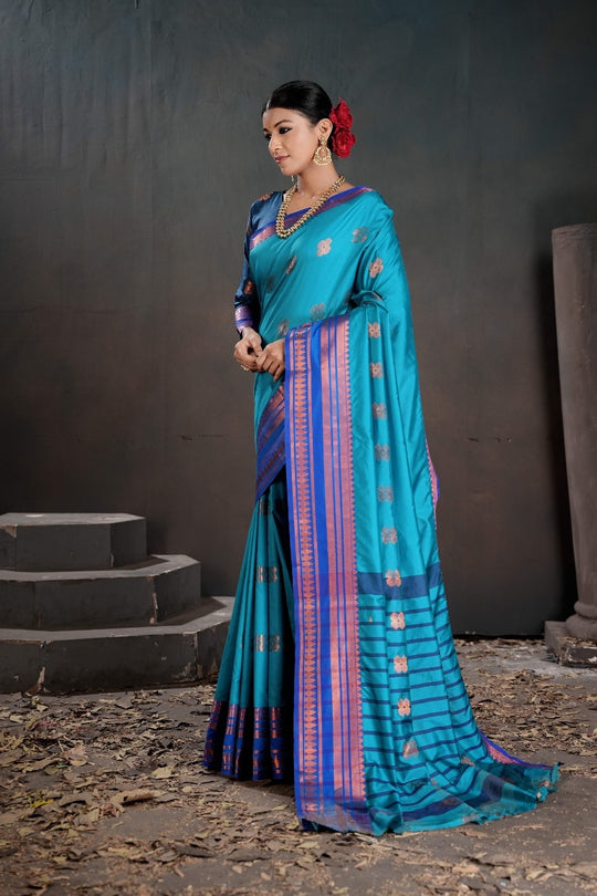 Soft Silk Chitt Palu With Contrast Blouse Weaving Saree