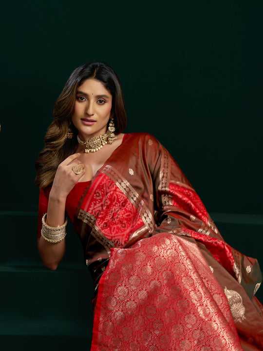 Red Soft Silk Gold Zari Weaving Saree With Fancy Pumpum  Saree With Blouse Piece