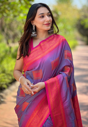 Levender Banarasi Silk Blend Saree With Blouse Piece
