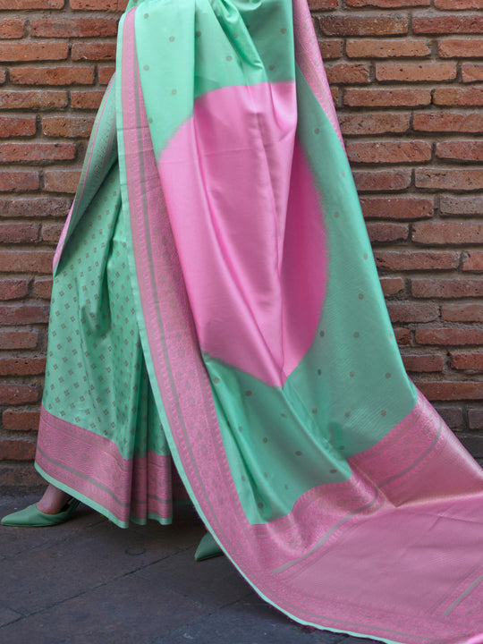 Green Soft Silk Saree With Blouse Piece
