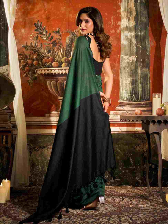 Green Cotton Saree With Blouse Piece
