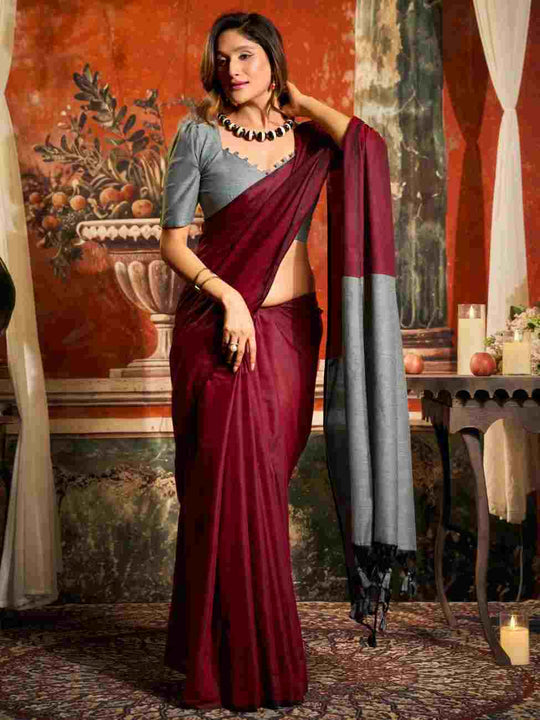 Red Cotton Saree With Blouse Piece