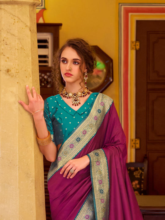 Rich Magenta Soft Silk Handloom Weaving Saree Border With Gold Zari Silk