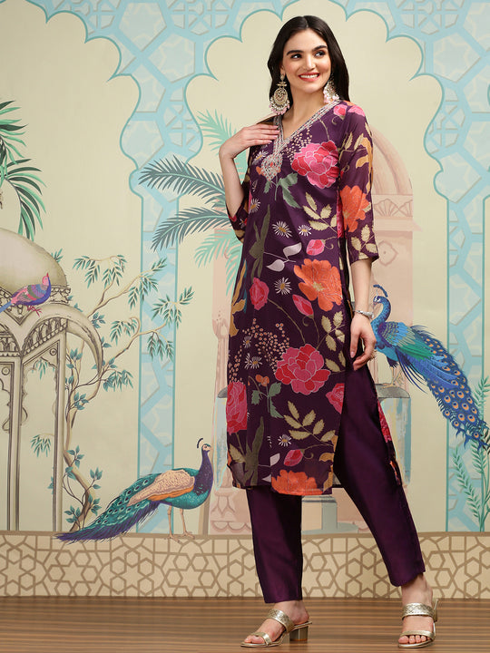 Floral Printed V-Neck Three-Quarter Sleeves Kurta with Trousers & With Dupatta