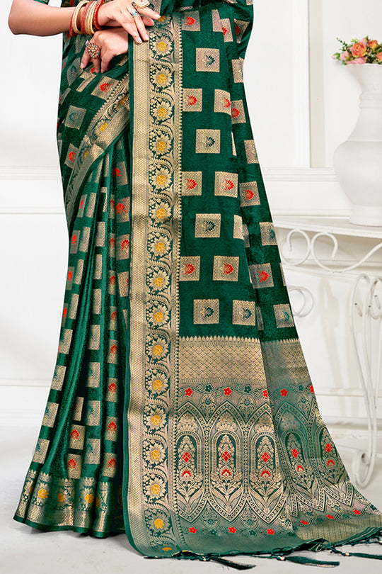 Green Silk Saree With Blouse Piece