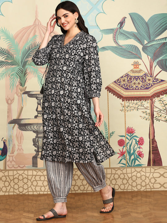 Women Floral Printed Pleated Pure Cotton Kurta With Patiala & Dupatta
