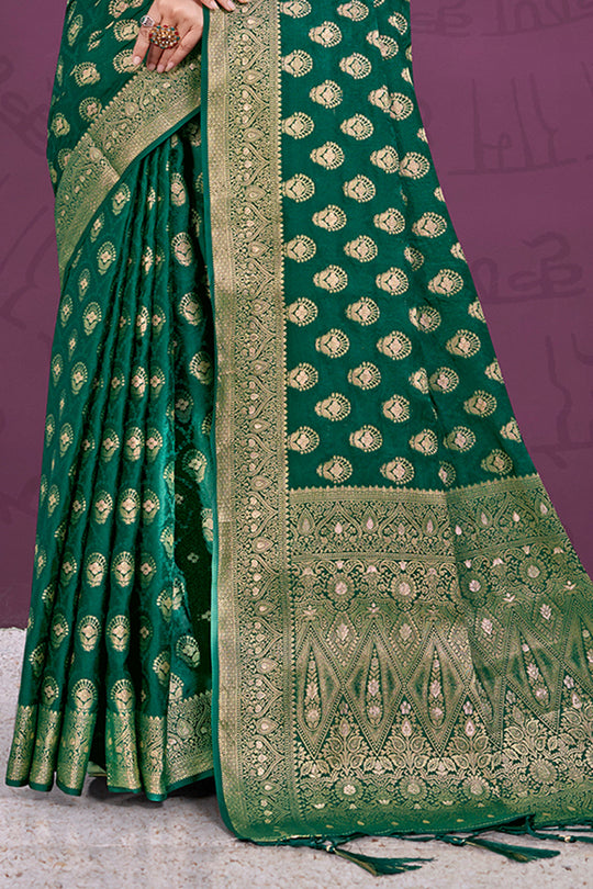 Green Silk Saree With Blouse Piece