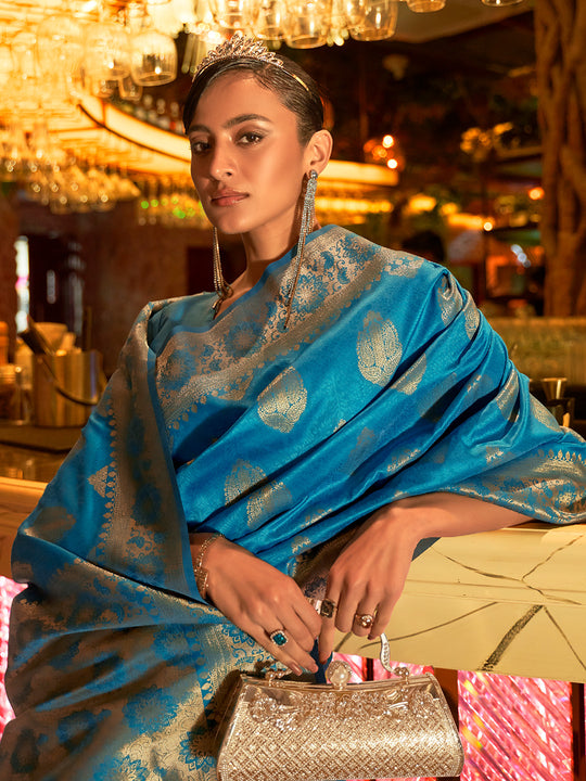 Blue Art Silk Saree With Blouse Piece