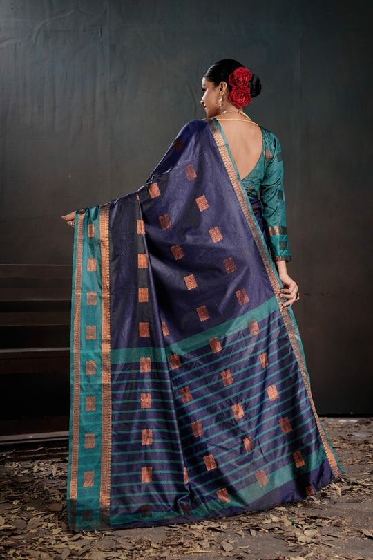 Soft Silk Chitt Palu With Contrast Blouse Weaving Saree