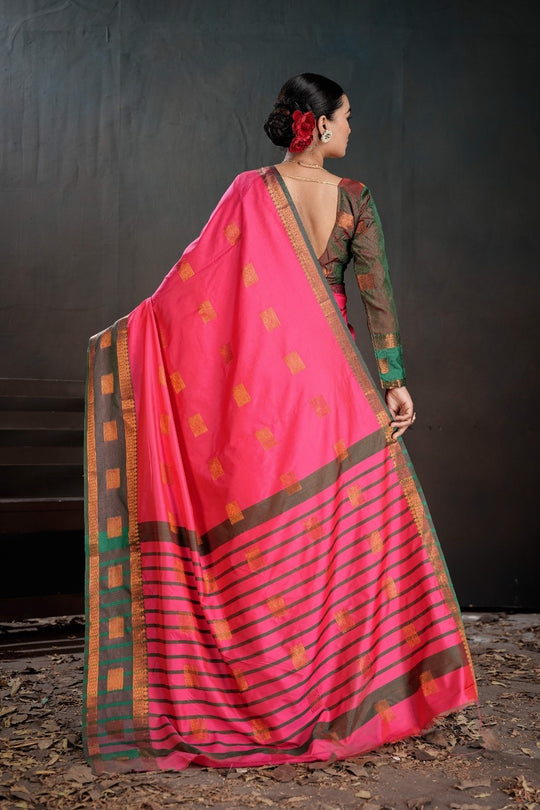 Soft Silk Chitt Palu With Contrast Blouse Weaving Saree