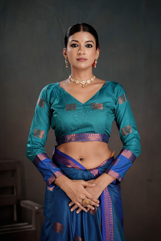 Soft Silk Chitt Palu With Contrast Blouse Weaving Saree