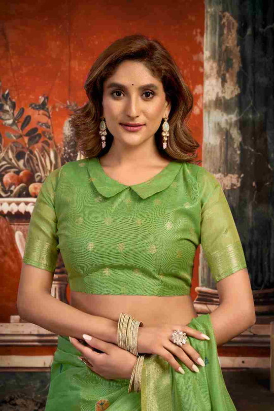 Green Cotton Saree With Blouse Piece