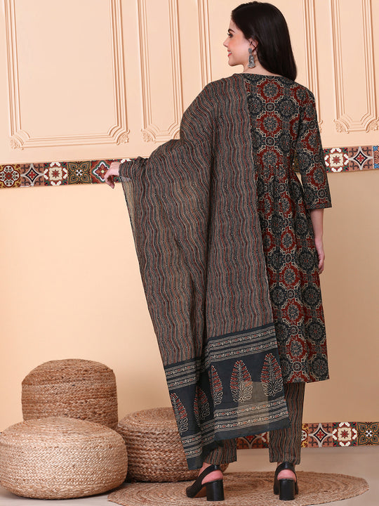 Floral Printed V-Neck Three-Quarter Sleeves Angrakha Pure Cotton Kurta Set