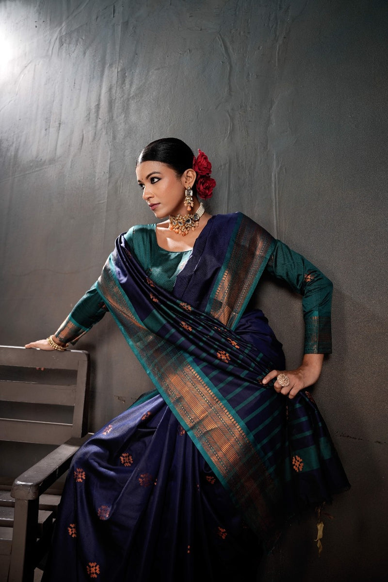 Buy Soft Silk Chitt Palu With Contrast Blouse Weaving Saree 72459 ...