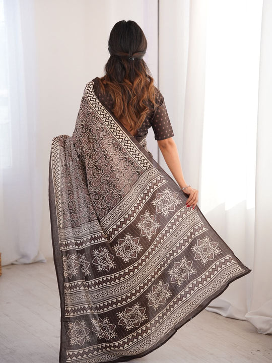 Soft Pure Cotton Hand Bagru Print Sarees With Blouse Pice