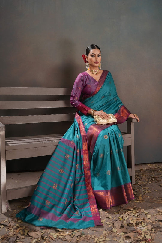 Soft Silk Chitt Palu With Contrast Blouse Weaving Saree